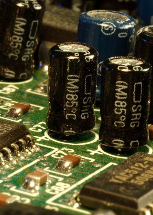 Electrolytic Capacitor 100uF 25V